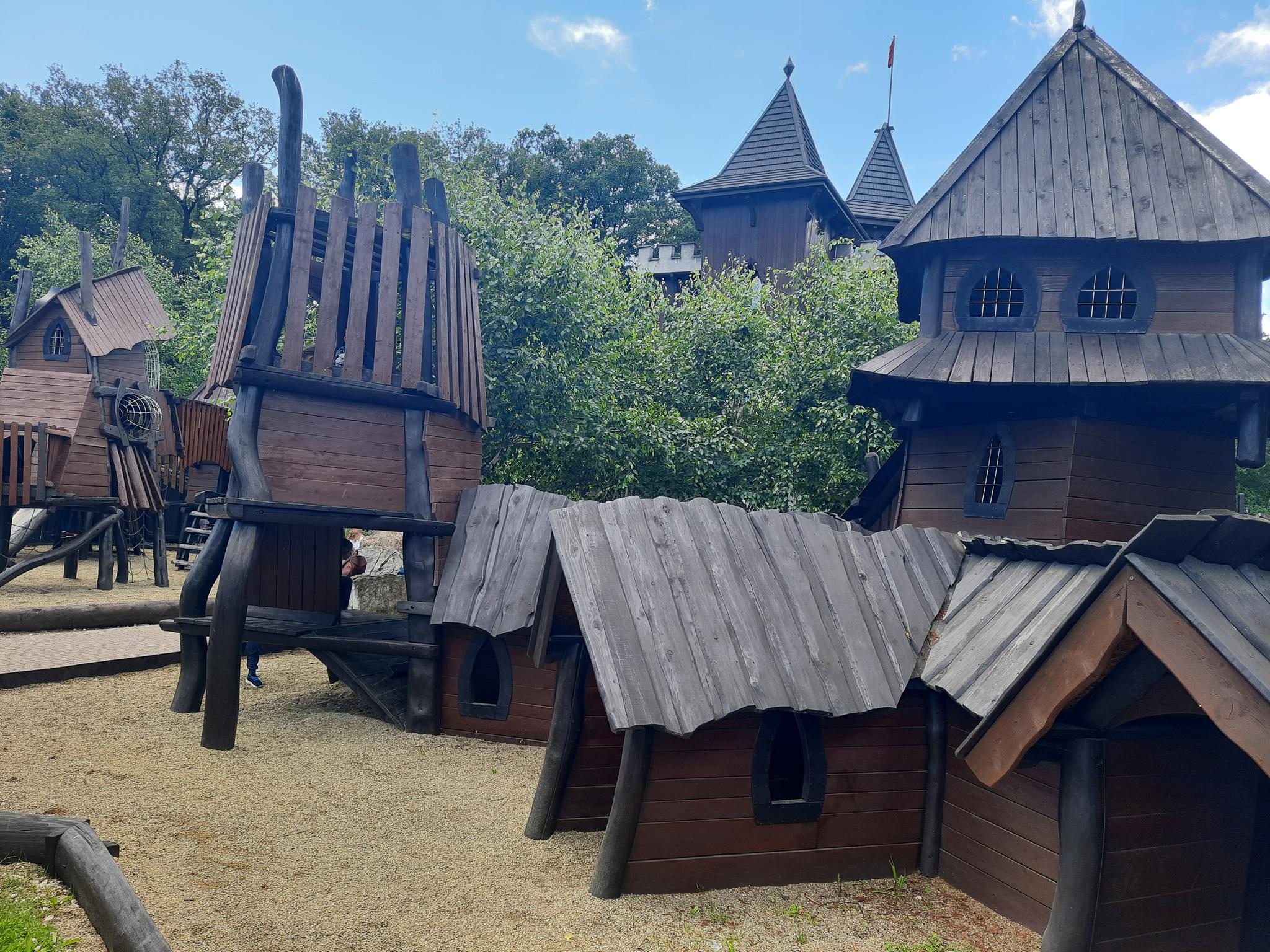WYCIECZKA DO WAROWNI PSZCZYŃSKICH RYCERZY