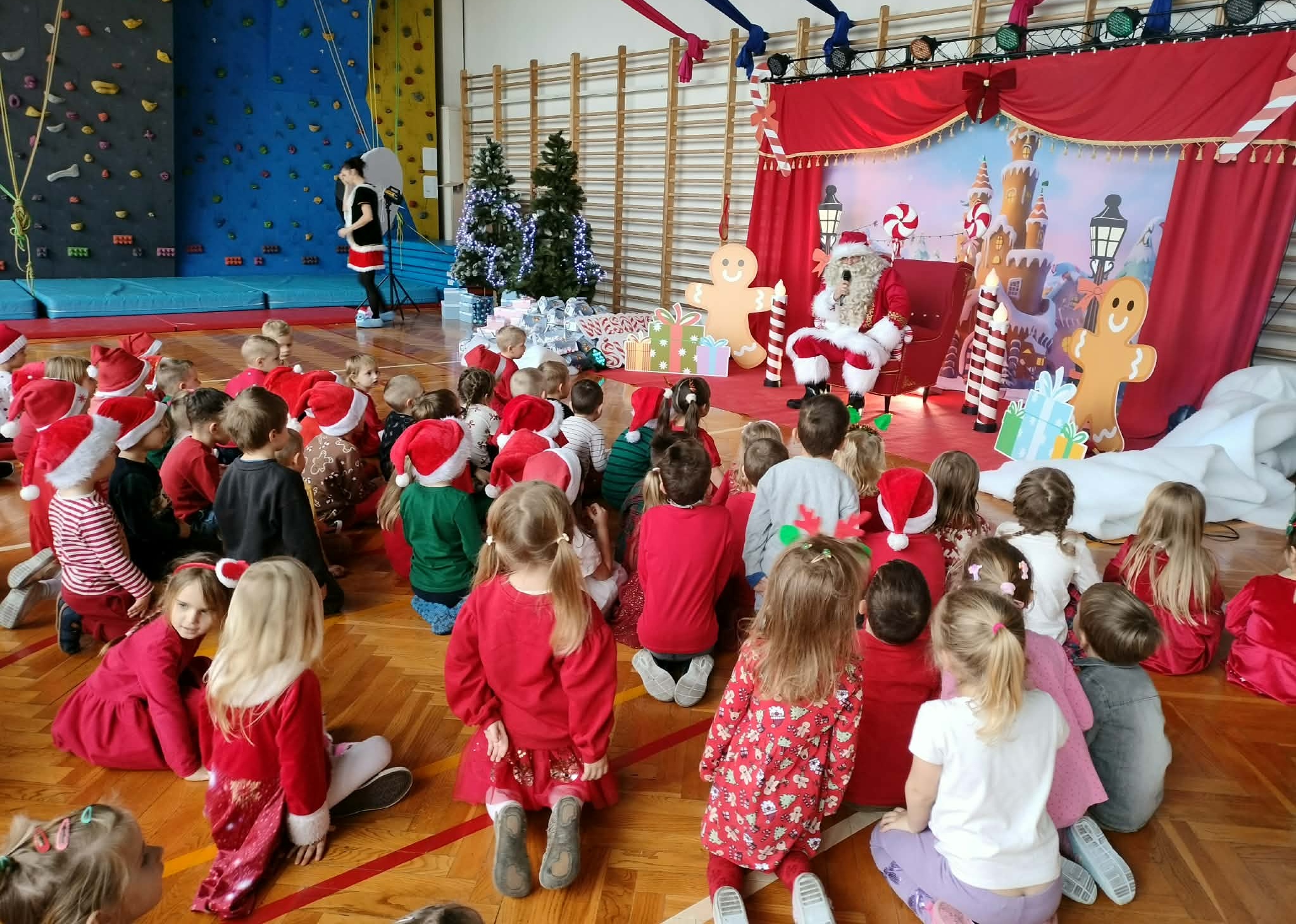 MIKOŁAJ W ODDZIALE PRZEDSZKOLNYM