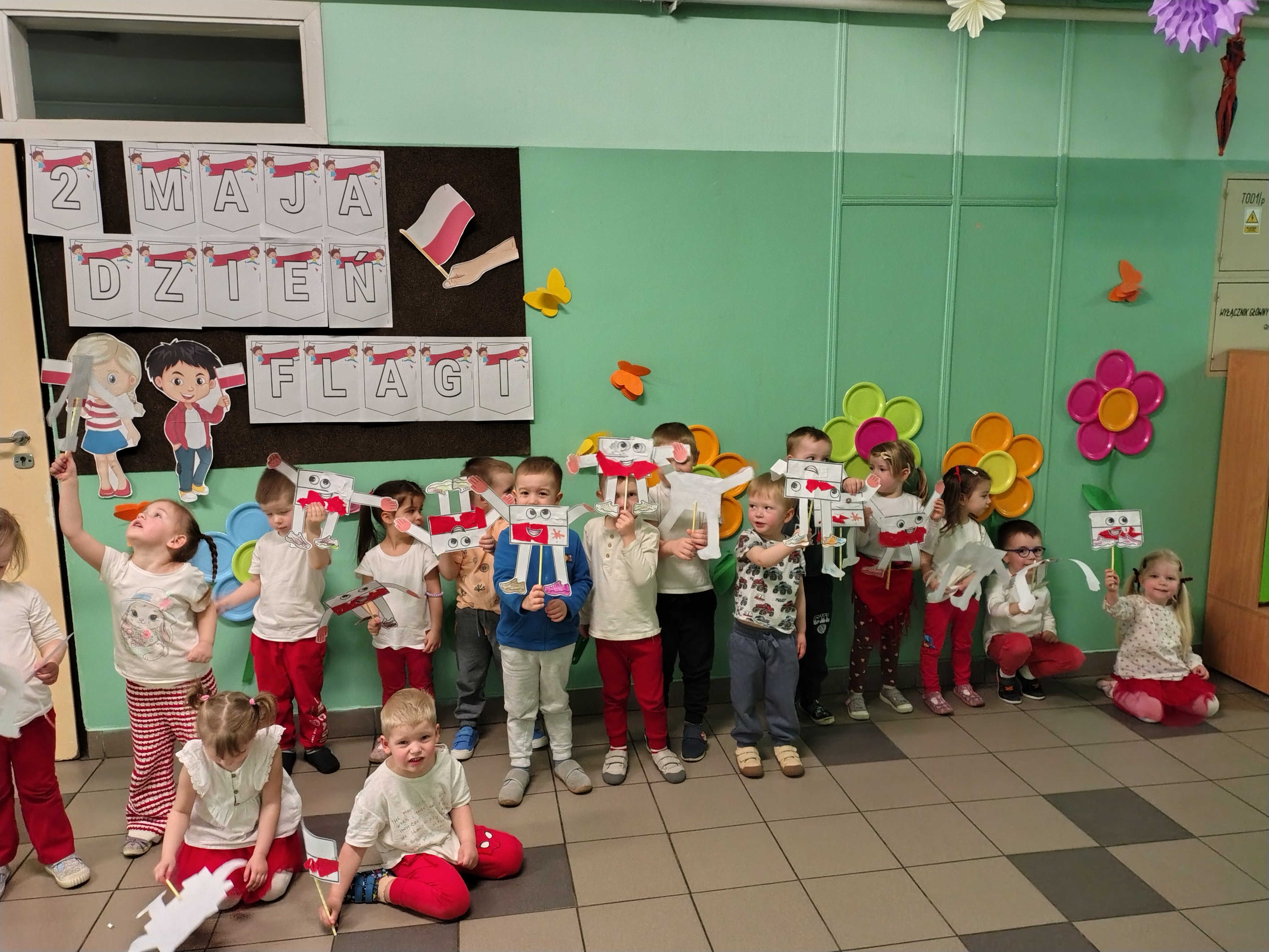 DZIEŃ FLAGI W GRUPIE "ŻABKI" - 30.04.2026 r.