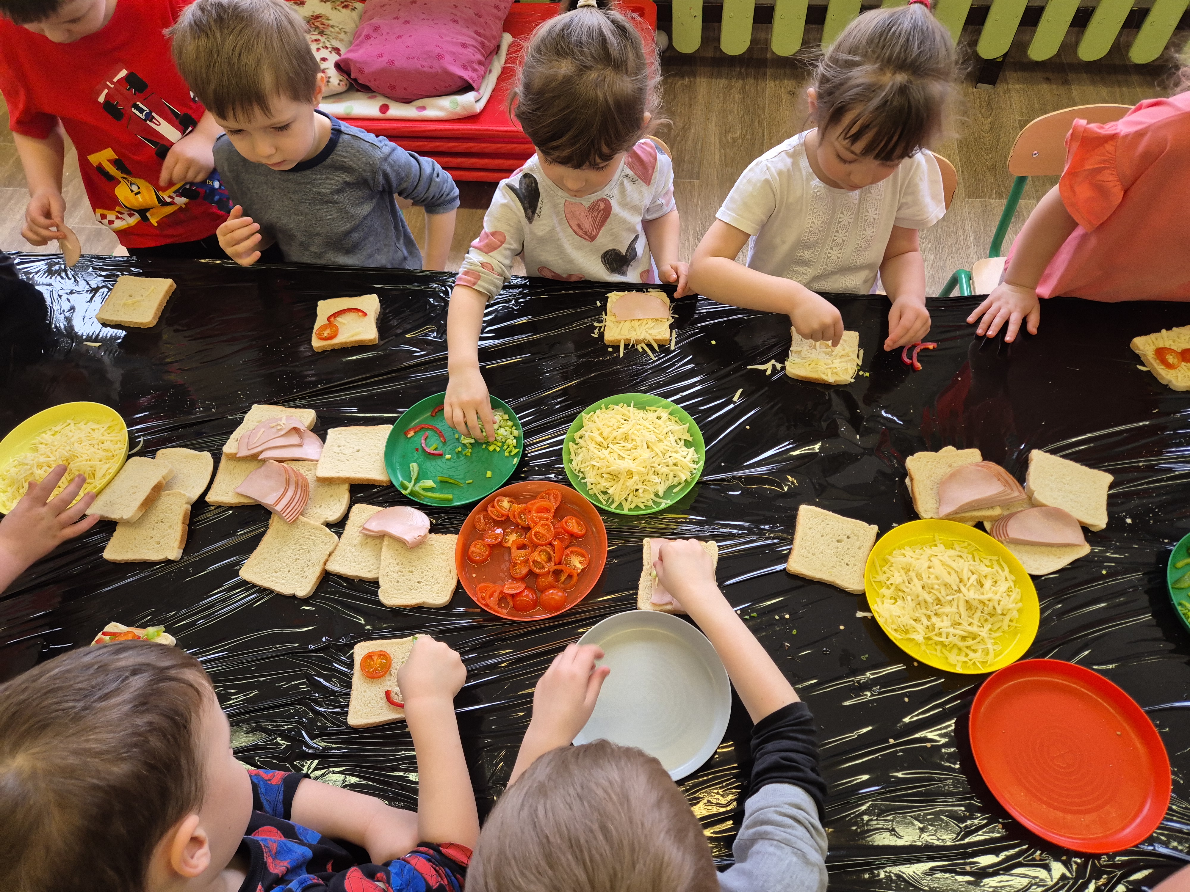 DZIEŃ TOSTA W ZAJĄCZKACH